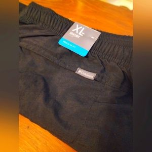 *NWT* COLUMBIA WOMEN'S ATHLETIC SHORTS